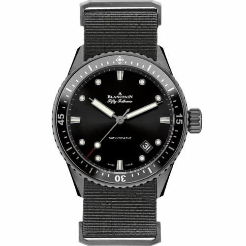 Blancpain Fifty Fathoms Bathyscaphe Ceramic / Black / NATO 5000-0130-NABA — фото часов Blancpain Fifty Fathoms Bathyscaphe Ceramic / Black / NATO 5000-0130-NABA — фото часов