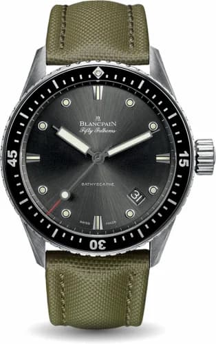 Blancpain Fifty Fathoms Bathyscaphe Stainless Steel / Grey / Sand Canvas 5000-1110-K52A — фото часов Blancpain Fifty Fathoms Bathyscaphe Stainless Steel / Grey / Sand Canvas 5000-1110-K52A — фото часов