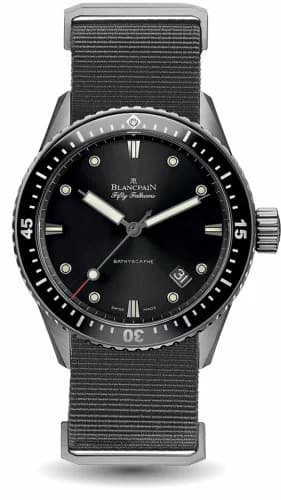 Blancpain Fifty Fathoms Bathyscaphe Titanium / Black / Grey Nato 5000-1230-NABA — фото часов Blancpain Fifty Fathoms Bathyscaphe Titanium / Black / Grey Nato 5000-1230-NABA — фото часов