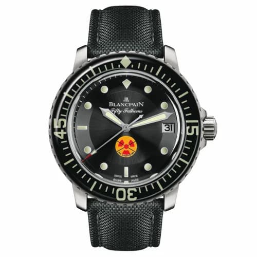 Blancpain Fifty Fathoms Tribute to Fifty Fathoms / Stainless Steel / Black / Black Canvas 5015B-1130-52 — фото часов Blancpain Fifty Fathoms Tribute to Fifty Fathoms / Stainless Steel / Black / Black Canvas 5015B-1130-52 — фото часов