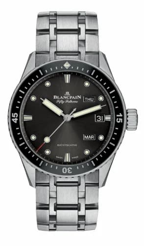 Blancpain Fifty Fathoms Bathygraphe Quantième Annuel Black / Grey / Steel Bracelet 5071-1110-70B — фото часов Blancpain Fifty Fathoms Bathygraphe Quantième Annuel Black / Grey / Steel Bracelet 5071-1110-70B — фото часов