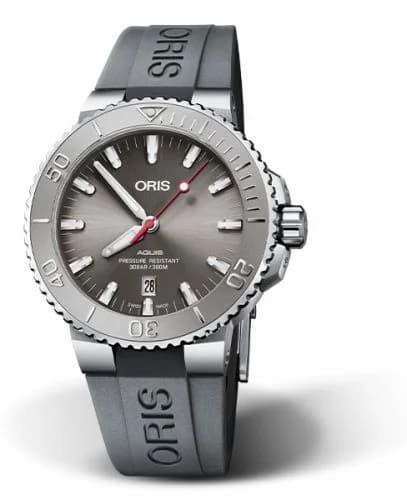 Oris Aquis Date 43.5 Relief Stainless Steel / Grey / Rubber 01 733 7730 4153-07 4 24 63EB — фото часов Oris Aquis Date 43.5 Relief Stainless Steel / Grey / Rubber 01 733 7730 4153-07 4 24 63EB — фото часов