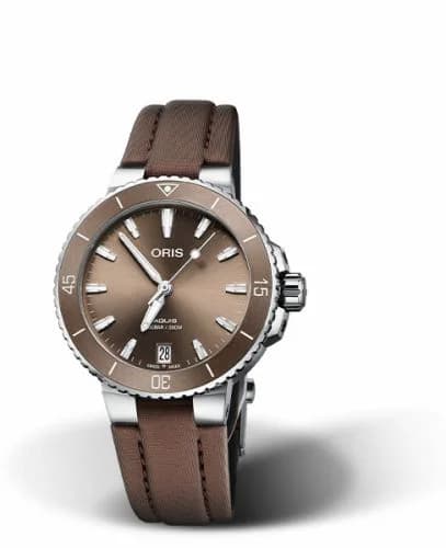 Oris Aquis Date 36.5 Stainless Steel / Brown / Textile 01 733 7731 4156-07 3 18 01FC — фото часов Oris Aquis Date 36.5 Stainless Steel / Brown / Textile 01 733 7731 4156-07 3 18 01FC — фото часов