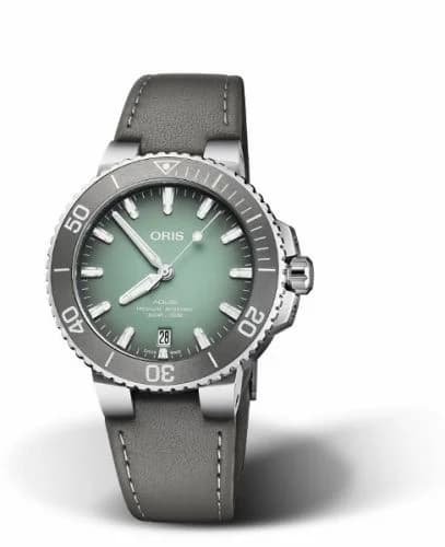 Oris Aquis Date 39.5 Stainless Steel / Green / Calf 01 733 7732 4137-07 5 21 12FC — фото часов Oris Aquis Date 39.5 Stainless Steel / Green / Calf 01 733 7732 4137-07 5 21 12FC — фото часов