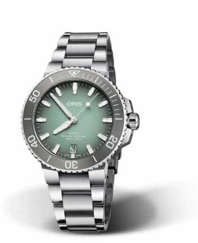 Oris Aquis Date 39.5 Stainless Steel / Green / Bracelet 01 733 7732 4137-07 8 21 05PEB — фото часов Oris Aquis Date 39.5 Stainless Steel / Green / Bracelet 01 733 7732 4137-07 8 21 05PEB — фото часов