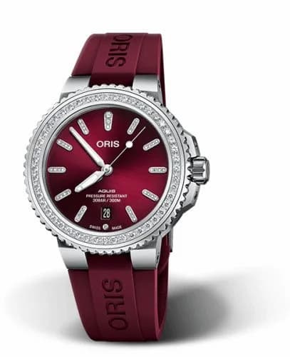 Oris Aquis Date Diamonds 41.5 Stainless Steel - Diamond / Red / Rubber 01 733 7766 4998-07 4 22 68FC — фото часов Oris Aquis Date Diamonds 41.5 Stainless Steel - Diamond / Red / Rubber 01 733 7766 4998-07 4 22 68FC — фото часов
