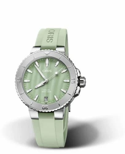 Oris Aquis Date 36.5 Stainless Steel / Seafoam Green / Rubber 01 733 7770 4157-07 4 18 67FC — фото часов Oris Aquis Date 36.5 Stainless Steel / Seafoam Green / Rubber 01 733 7770 4157-07 4 18 67FC — фото часов