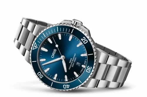 Oris Aquis Date 43.5 Stainless Steel / Blue / Bracelet 01 733 7789 4135-07 8 23 04PEB — фото часов Oris Aquis Date 43.5 Stainless Steel / Blue / Bracelet 01 733 7789 4135-07 8 23 04PEB — фото часов