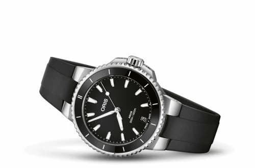 Oris Aquis Date 36.5 Stainless Steel / Black / Rubber 01 733 7792 4154-07 4 19 64FC — фото часов Oris Aquis Date 36.5 Stainless Steel / Black / Rubber 01 733 7792 4154-07 4 19 64FC — фото часов