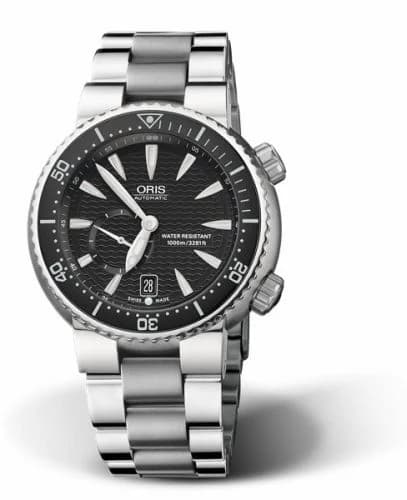Oris Divers Titan C Small Second - Date 44 Stainless Steel / Black / Bracelet 01 643 7637 7454-07 8 24 70PEB