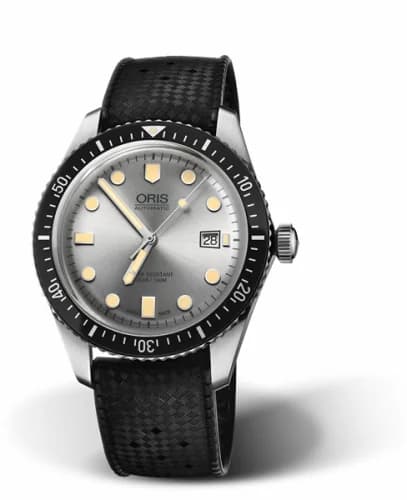 Oris Divers Sixty-Five 42 Stainless Steel / Silver / Rubber 01 733 7720 4051-07 4 21 18 — фото часов Oris Divers Sixty-Five 42 Stainless Steel / Silver / Rubber 01 733 7720 4051-07 4 21 18 — фото часов