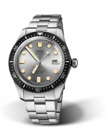 Oris Divers Sixty-Five 42 Stainless Steel / Silver / Bracelet 01 733 7720 4051-07 8 21 18 — фото часов Oris Divers Sixty-Five 42 Stainless Steel / Silver / Bracelet 01 733 7720 4051-07 8 21 18 — фото часов