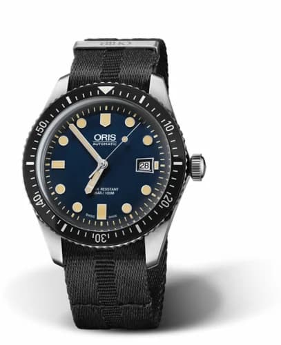 Oris Divers Sixty-Five 42 Stainless Steel / Blue / NATO 01 733 7720 4055-07 5 21 26FC — фото часов Oris Divers Sixty-Five 42 Stainless Steel / Blue / NATO 01 733 7720 4055-07 5 21 26FC — фото часов