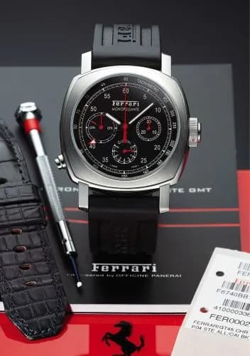 Panerai Ferrari Granturismo 8 Days Chrono Monopulsante GMT FER00020 — фото часов Panerai Ferrari Granturismo 8 Days Chrono Monopulsante GMT FER00020 — фото часов