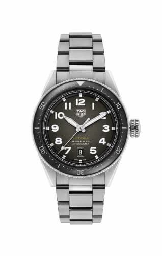 TAG Heuer Autavia Isograph Calibre 5 Stainless Steel / Black / Bracelet WBE5110.EB0173