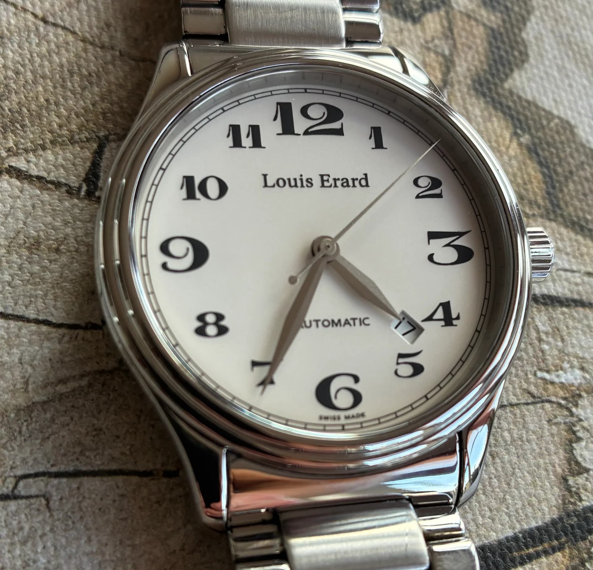 Louis Erard 69 250