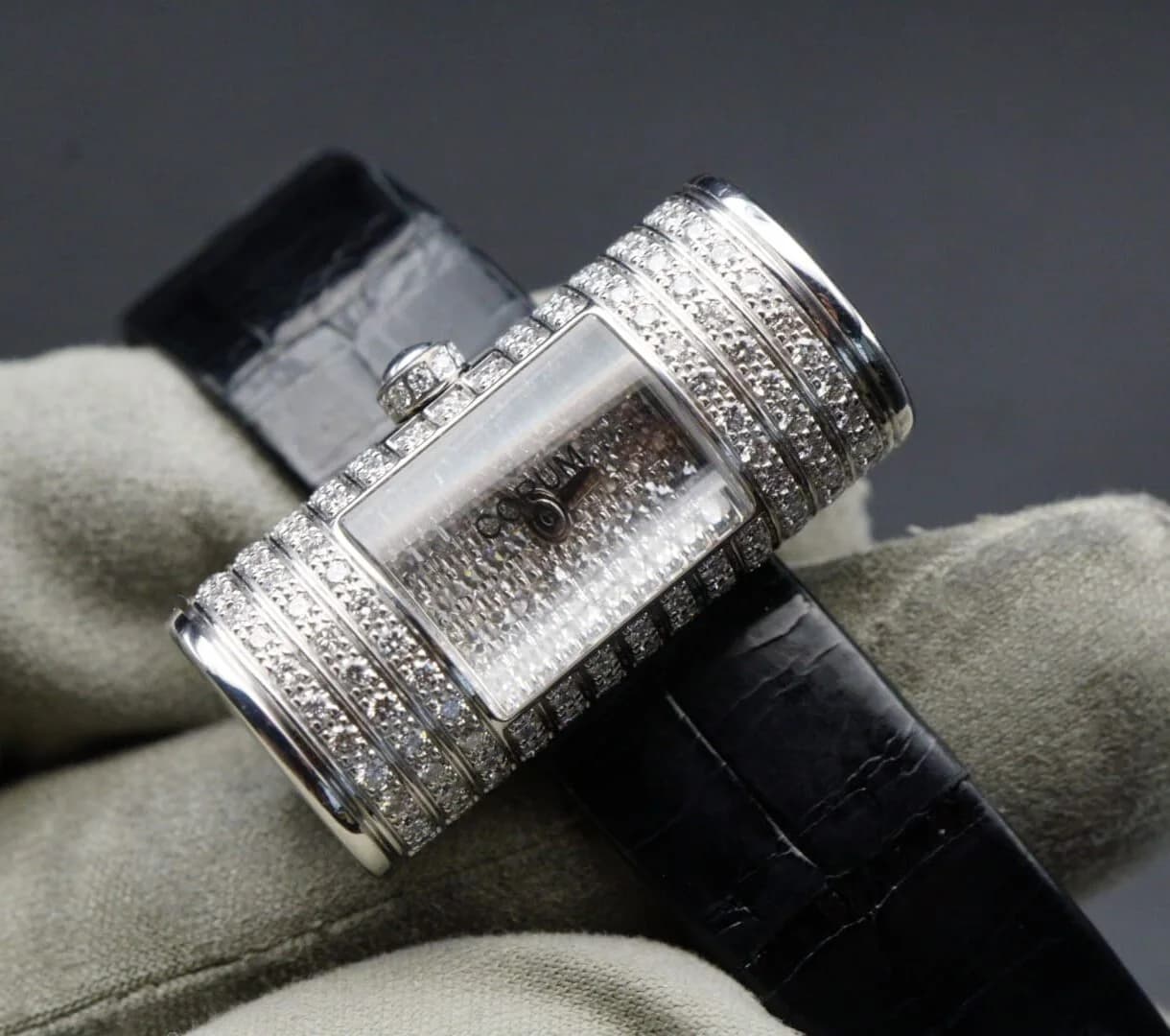 Corum 137.801.69/0081GR34