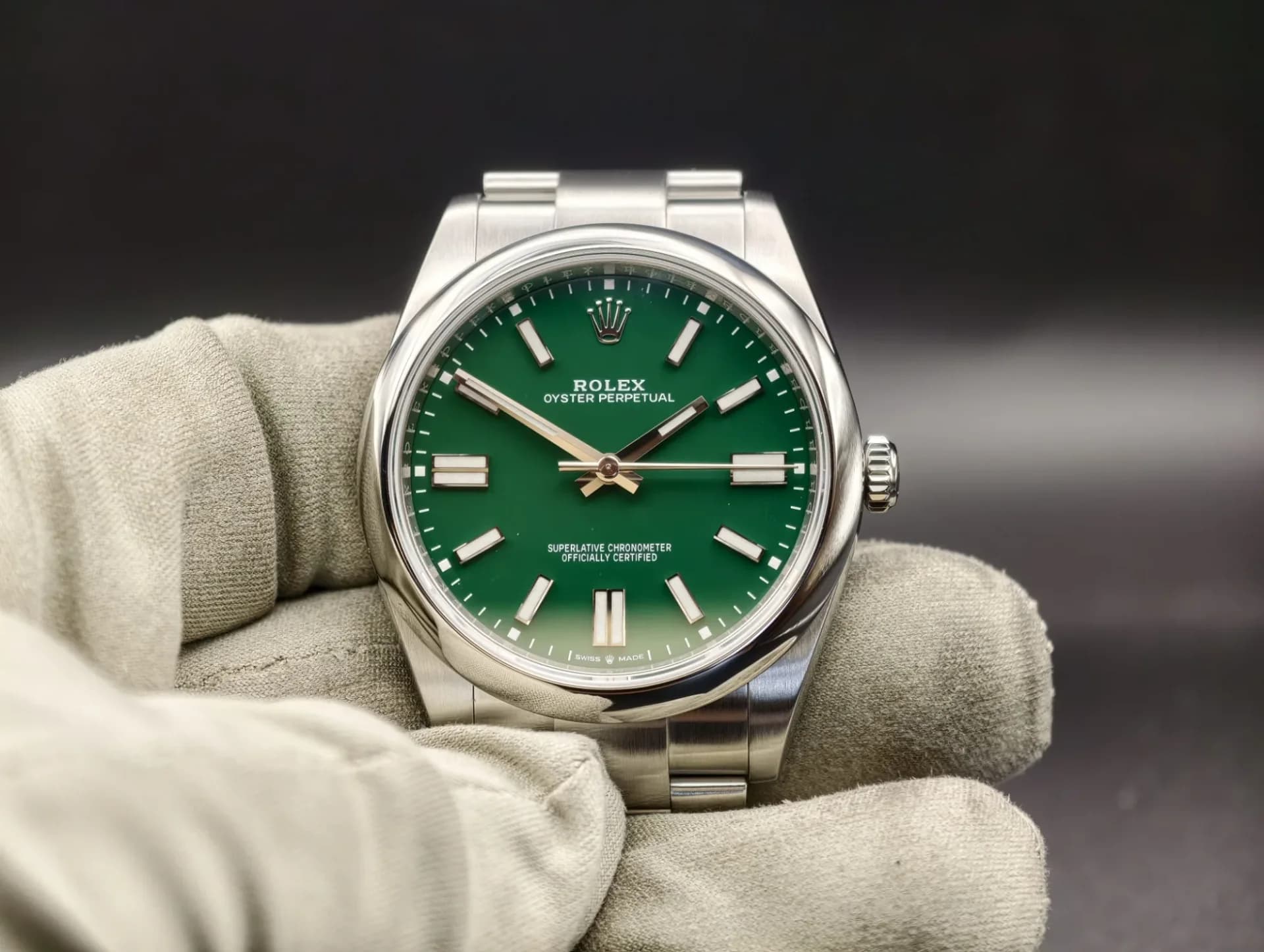 Rolex 124300