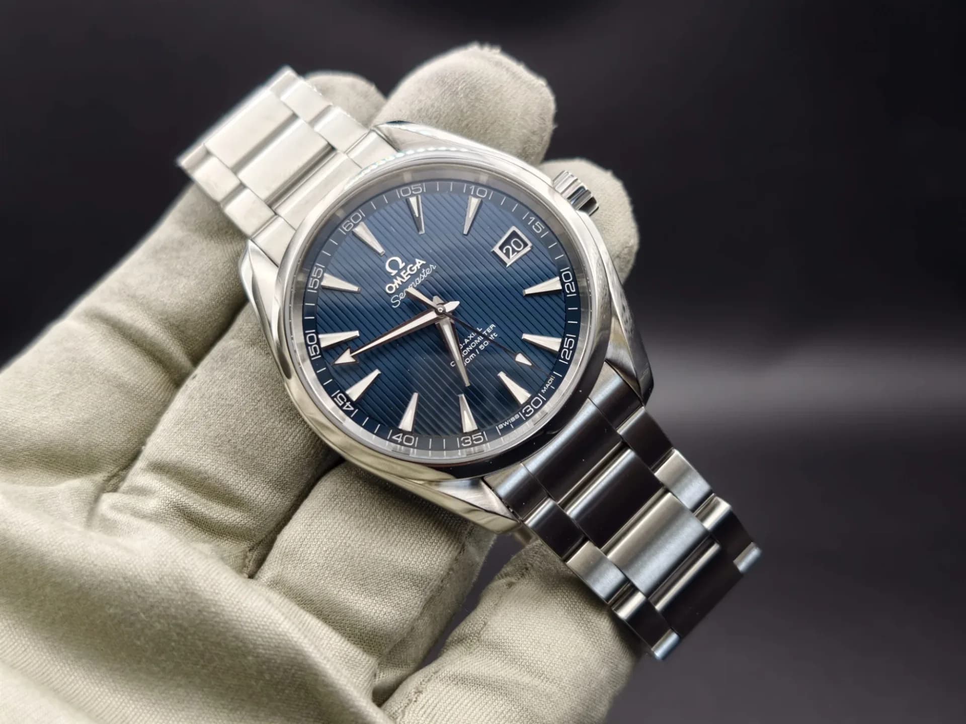 Omega 231.10.42.21.03.001