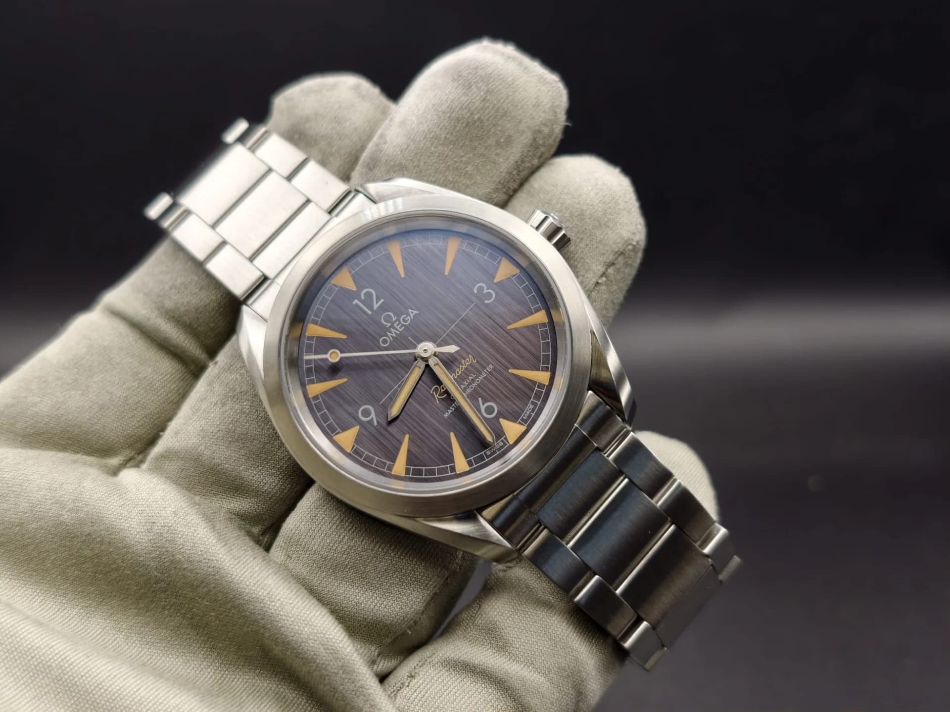 Omega 220.10.40.20.01.001