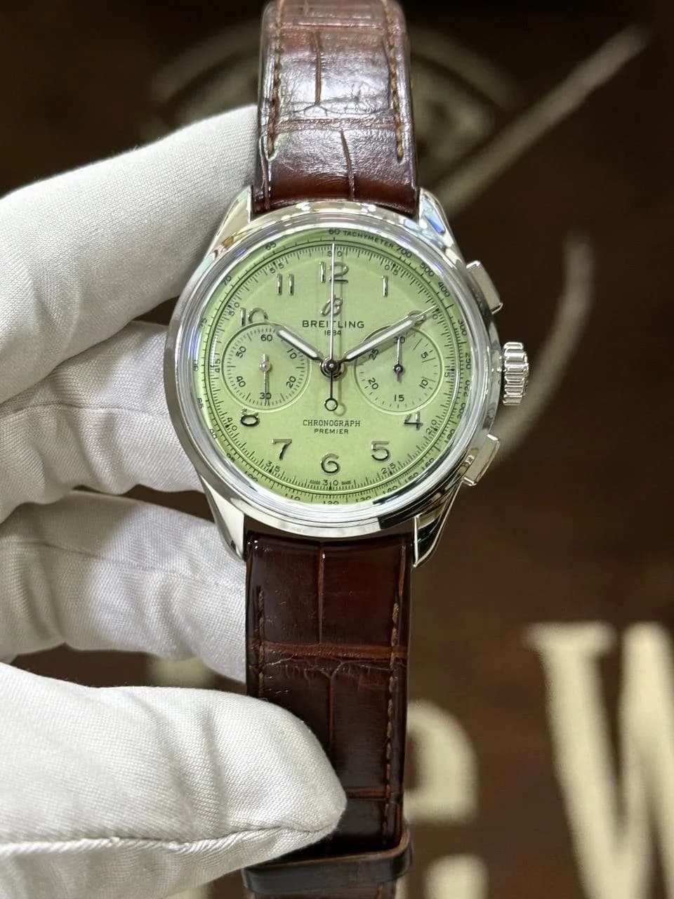 Breitling AB0930D31L1P1