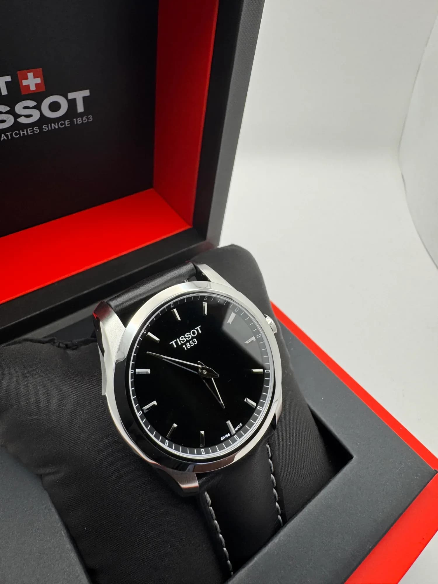 Tissot T035.446.16.051.00