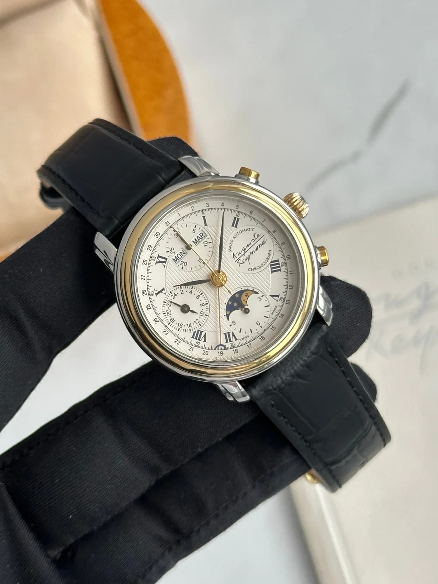 Auguste Reymond 712003.56